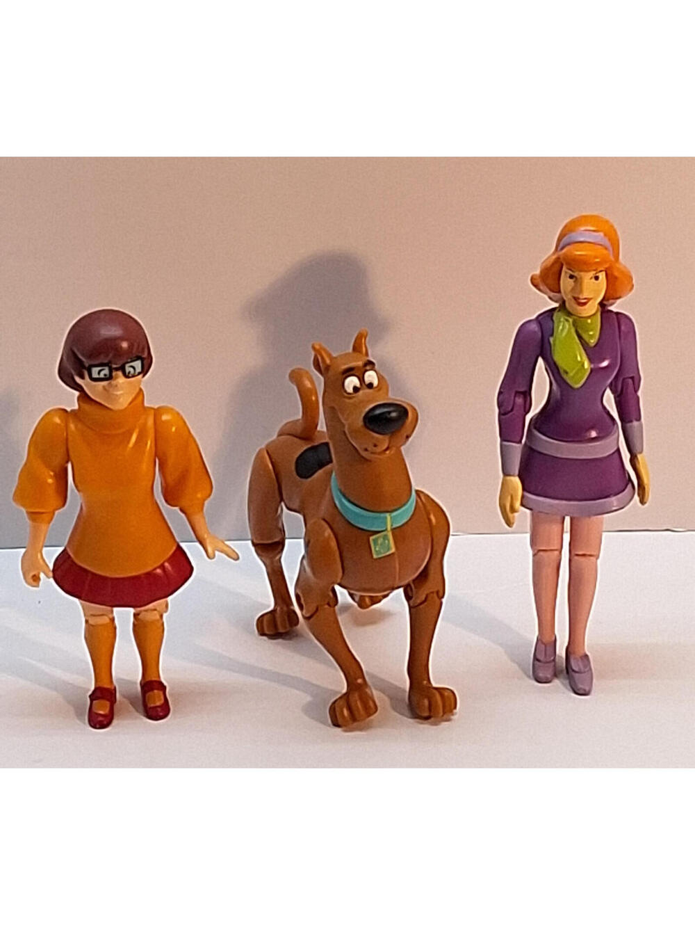 Hanna Barbera Scooby-Doo 5 Action Figures  Velma, Scooby, Daphne, 5"